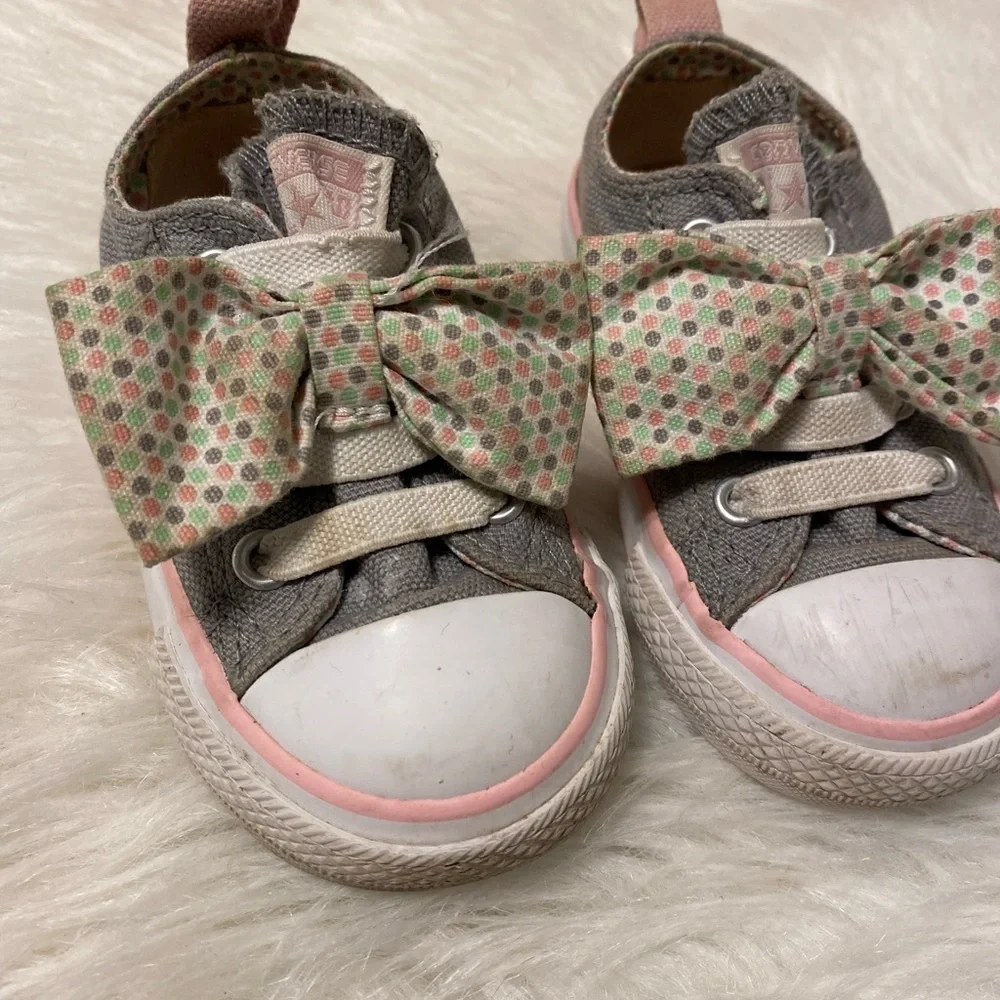 Converse Shoes Infant Girls Size 5‎ Slip On